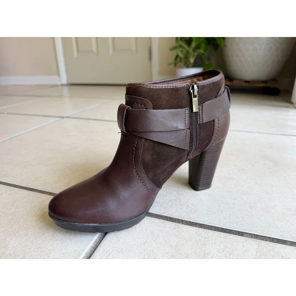 Clarks Scheme Act Brown Leather Suede Ankle Booties Buckle Women's Size 9.5M